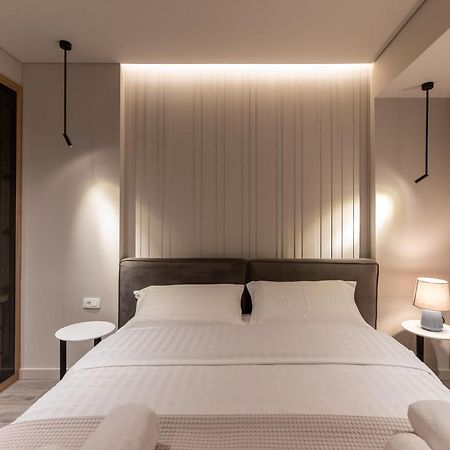 Night Inn Tirana Buitenkant foto