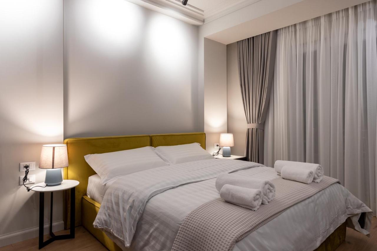 Night Inn Tirana Buitenkant foto