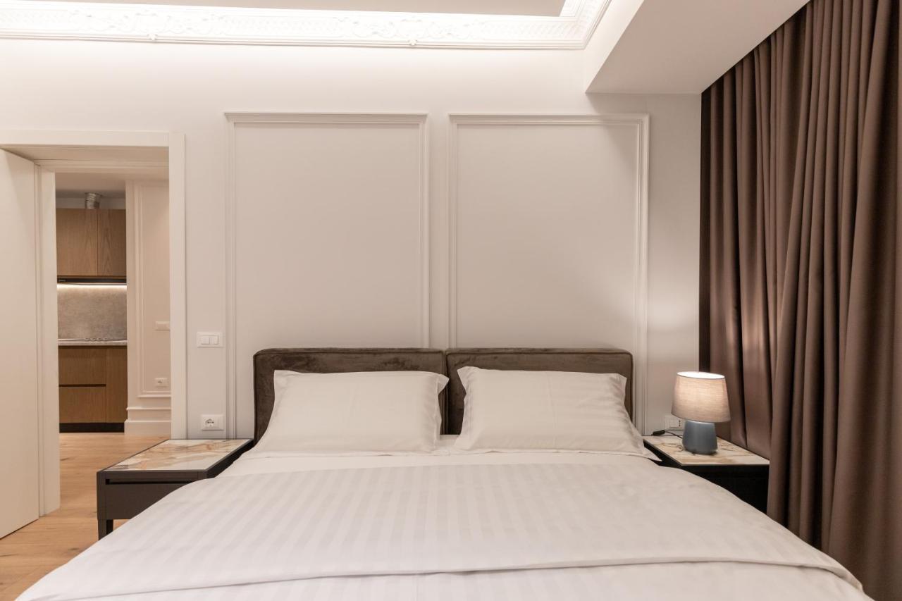 Night Inn Tirana Buitenkant foto