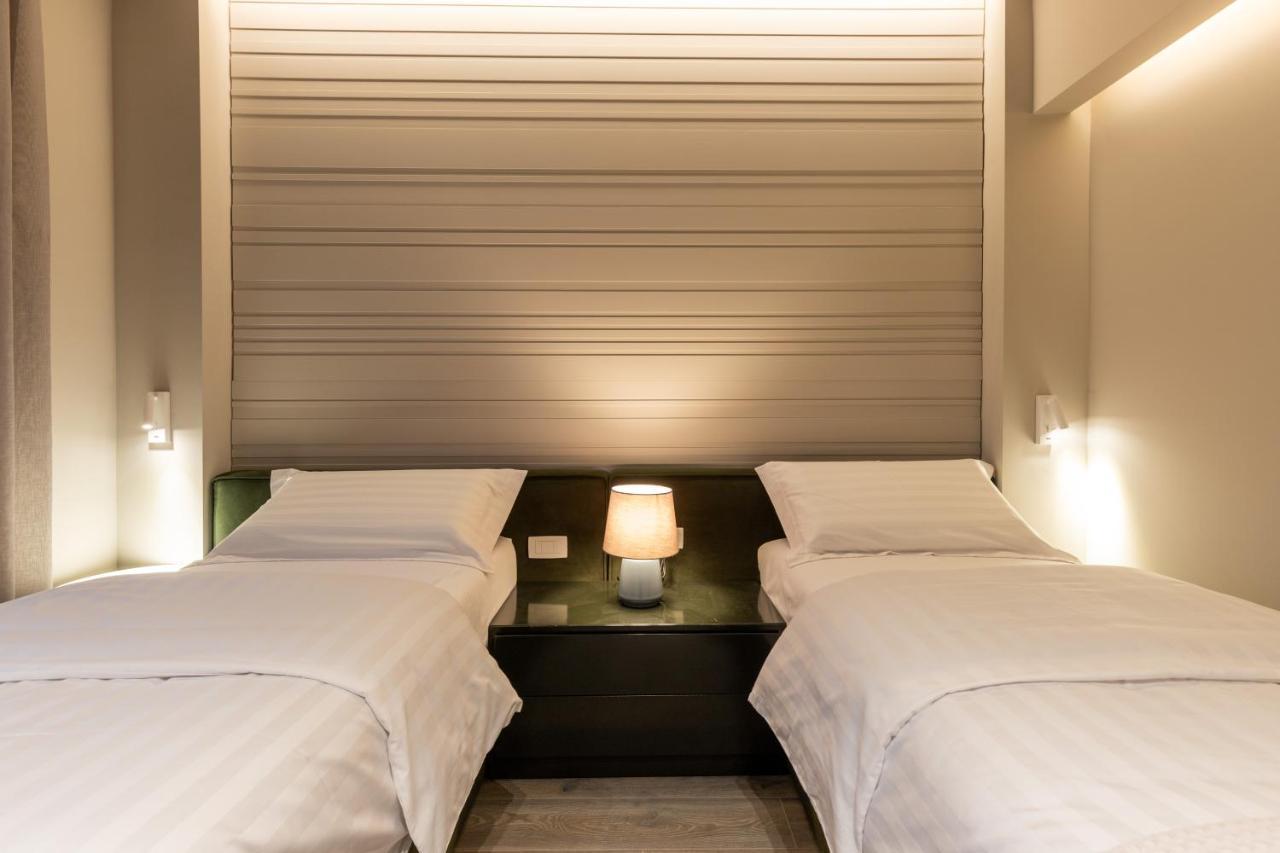 Night Inn Tirana Buitenkant foto